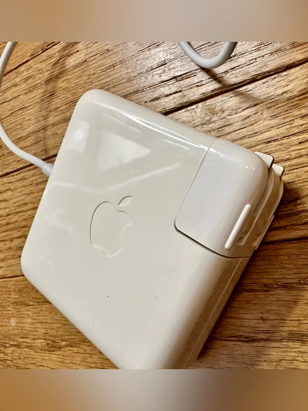 Apple White MagSafe Power Adapter with Detachable Cable